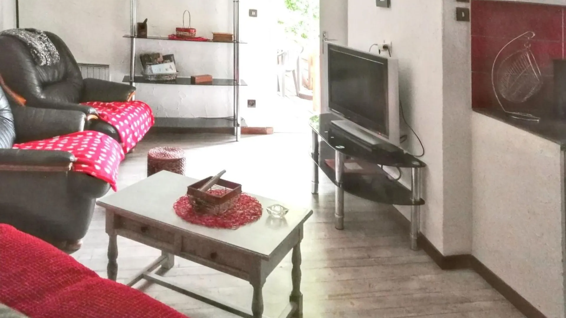 شقة Appartement Charmant A Villeneuve Avec Jardin فرنسا