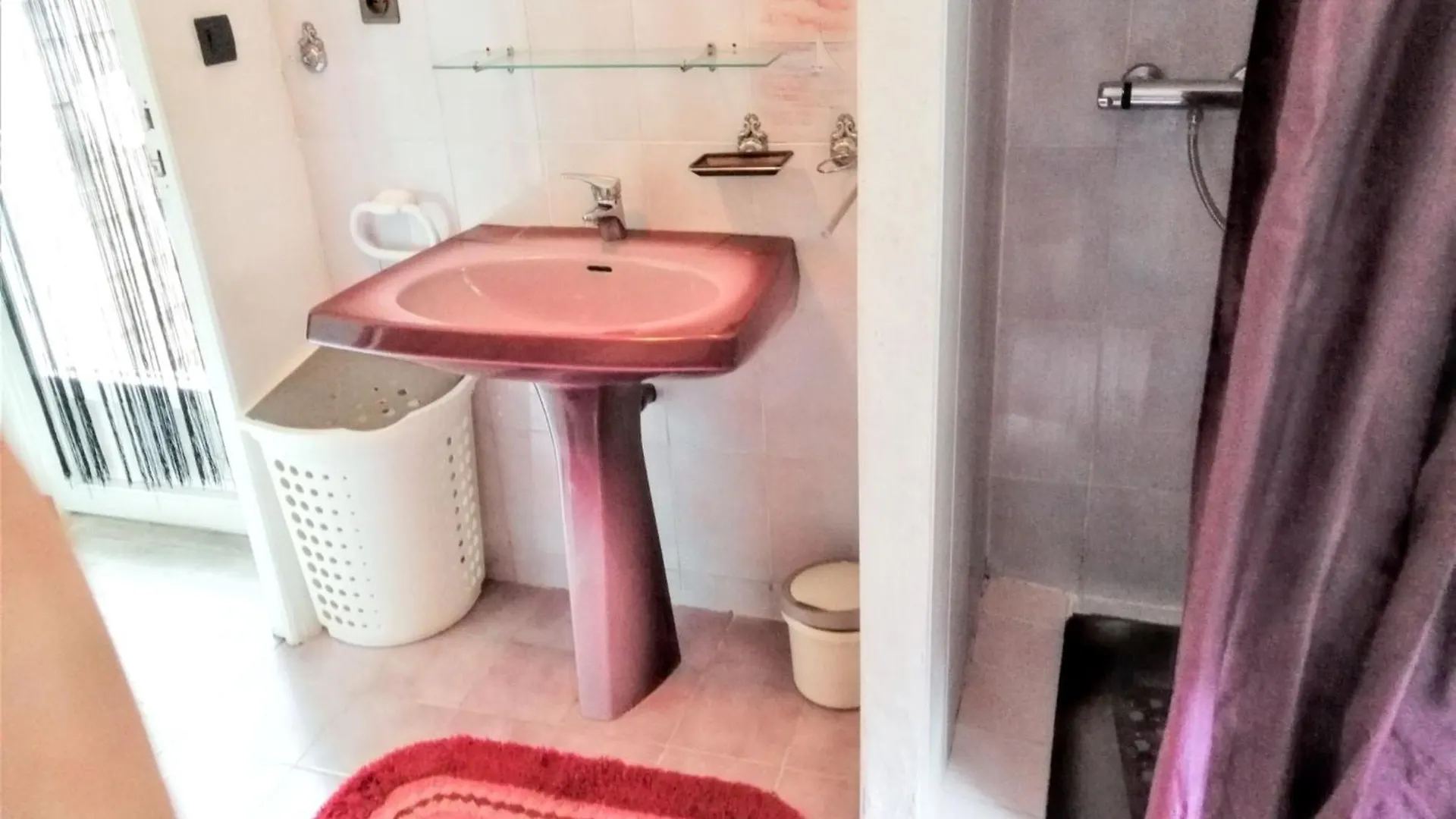 Appartement Charmant A Villeneuve Avec Jardin فرنسا