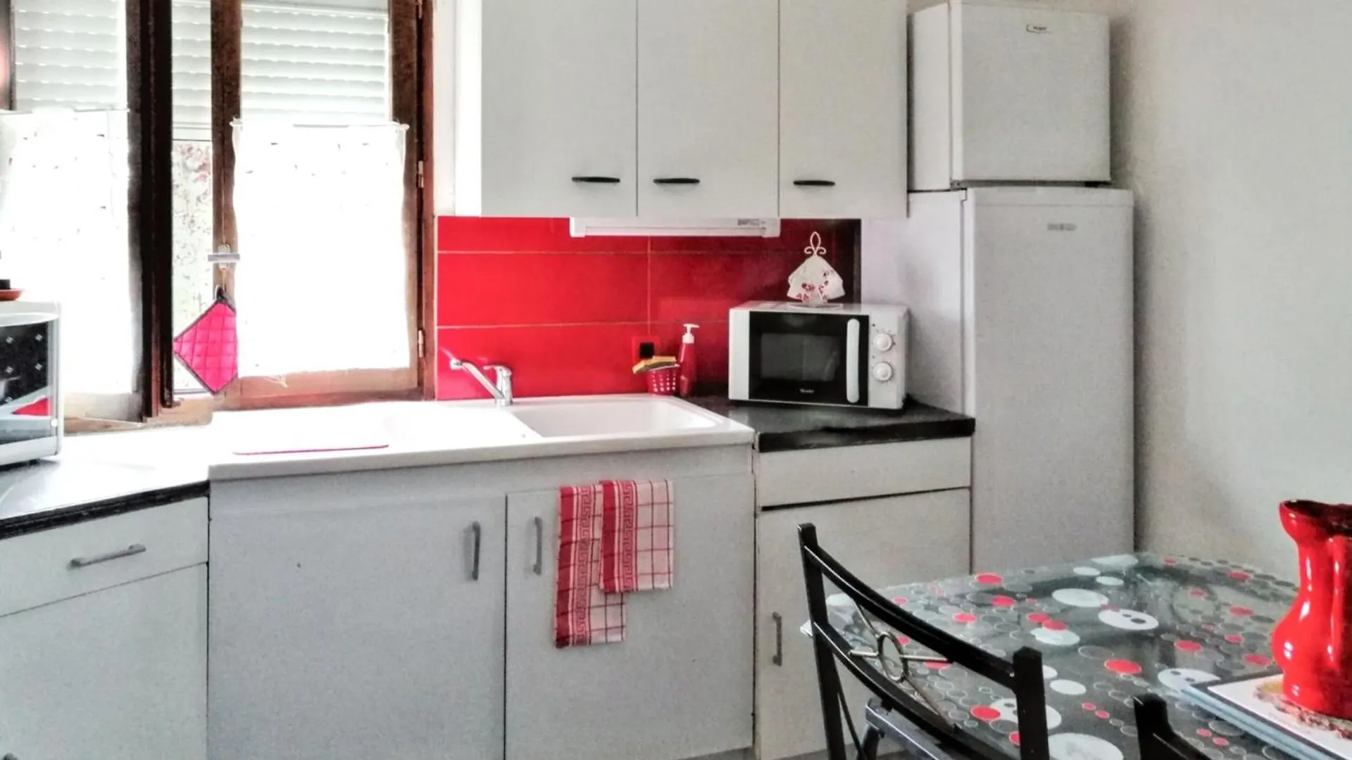 Appartement Charmant A Villeneuve Avec Jardin فرنسا